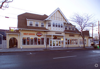 615 Main St, Hyannis, MA for rent Building Photo- Image 1 of 7