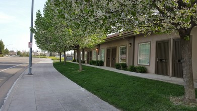 4741 W Spruce Ave, Fresno, CA for sale Primary Photo- Image 1 of 1