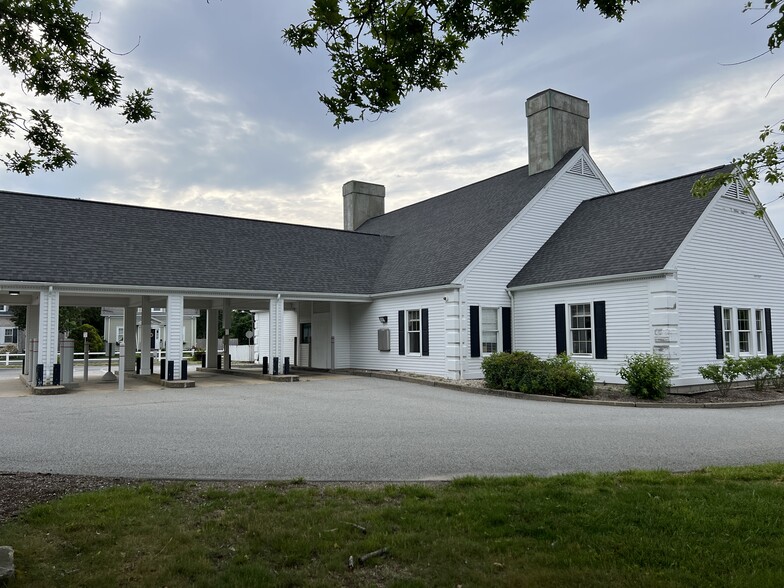 291 Barnstable Rd, Hyannis, MA for rent - Building Photo - Image 1 of 7