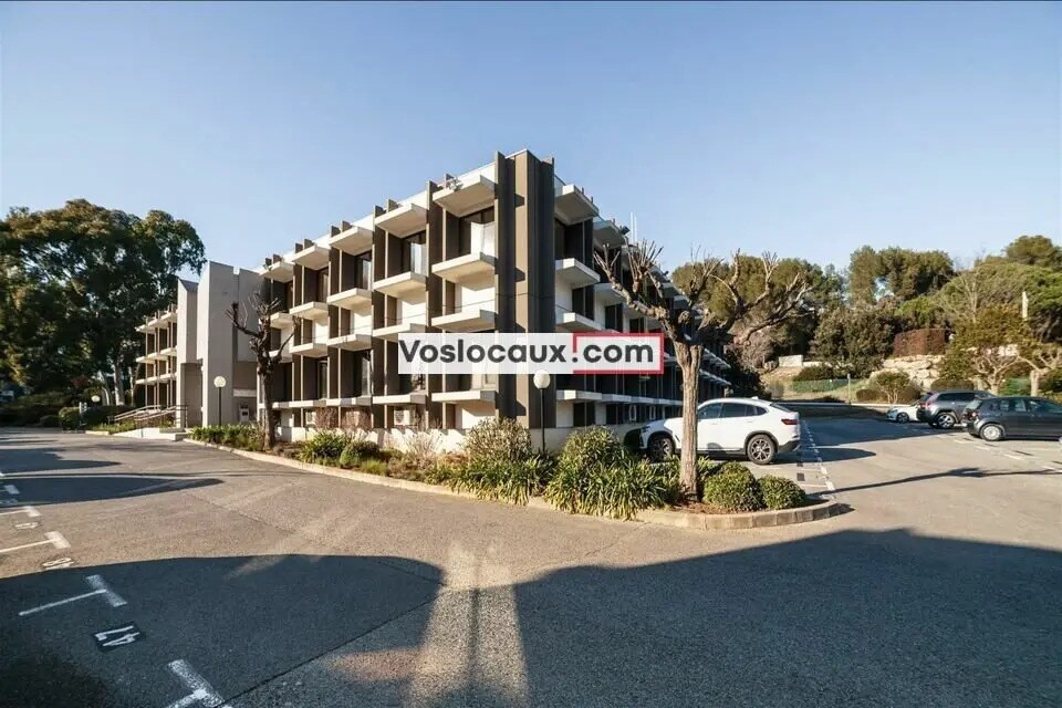 Office in SOPHIA ANTIPOLIS to rent Building Photo- Image 1 of 11