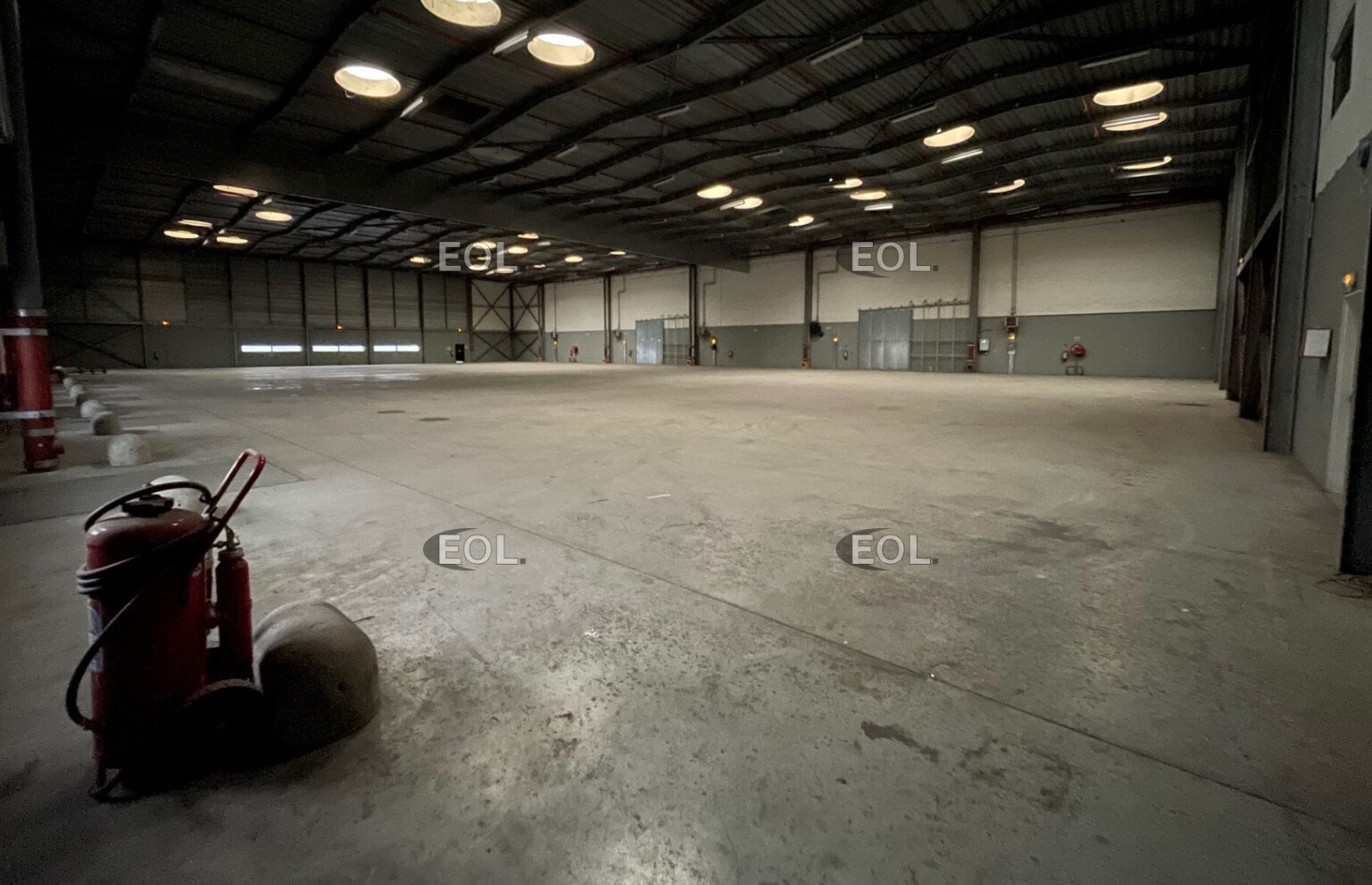 Industrial in Gennevilliers to rent Interior Photo- Image 1 of 8