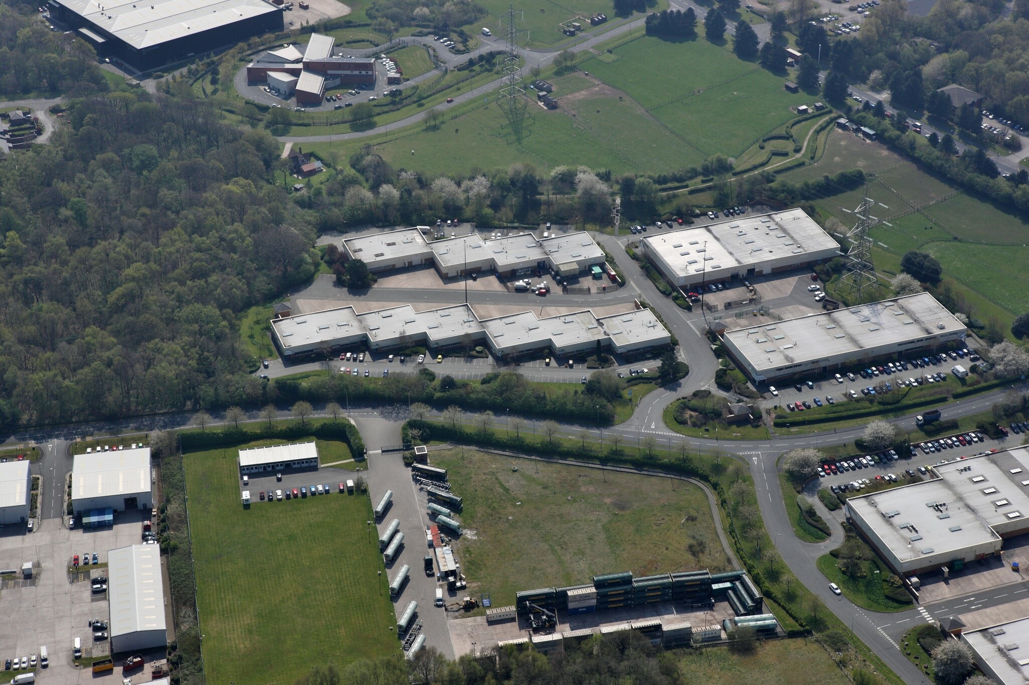 Berkeley Ct, Runcorn to rent Building Photo- Image 1 of 29