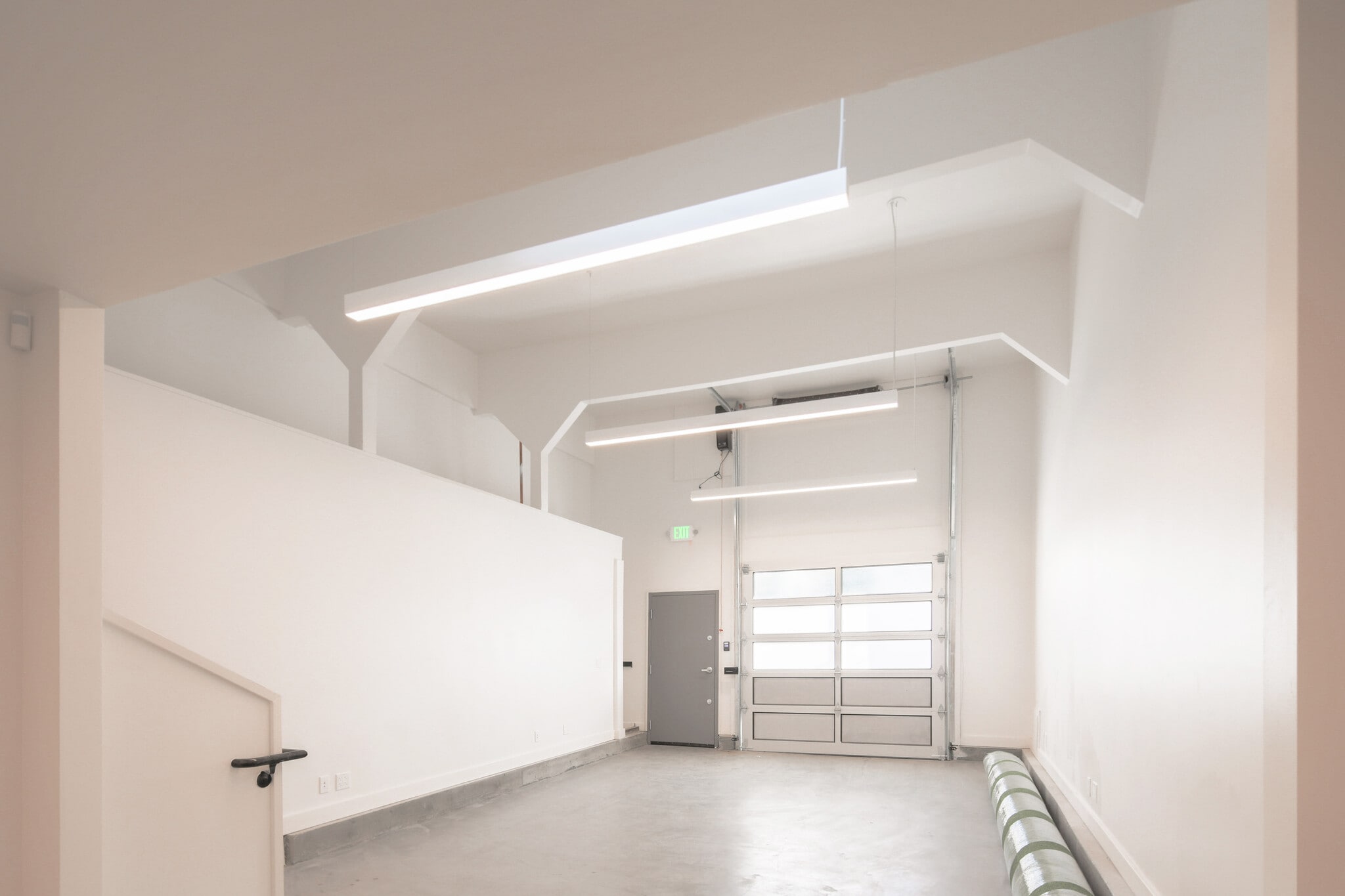 1104 Bryant St, San Francisco, CA to rent Interior Photo- Image 1 of 2