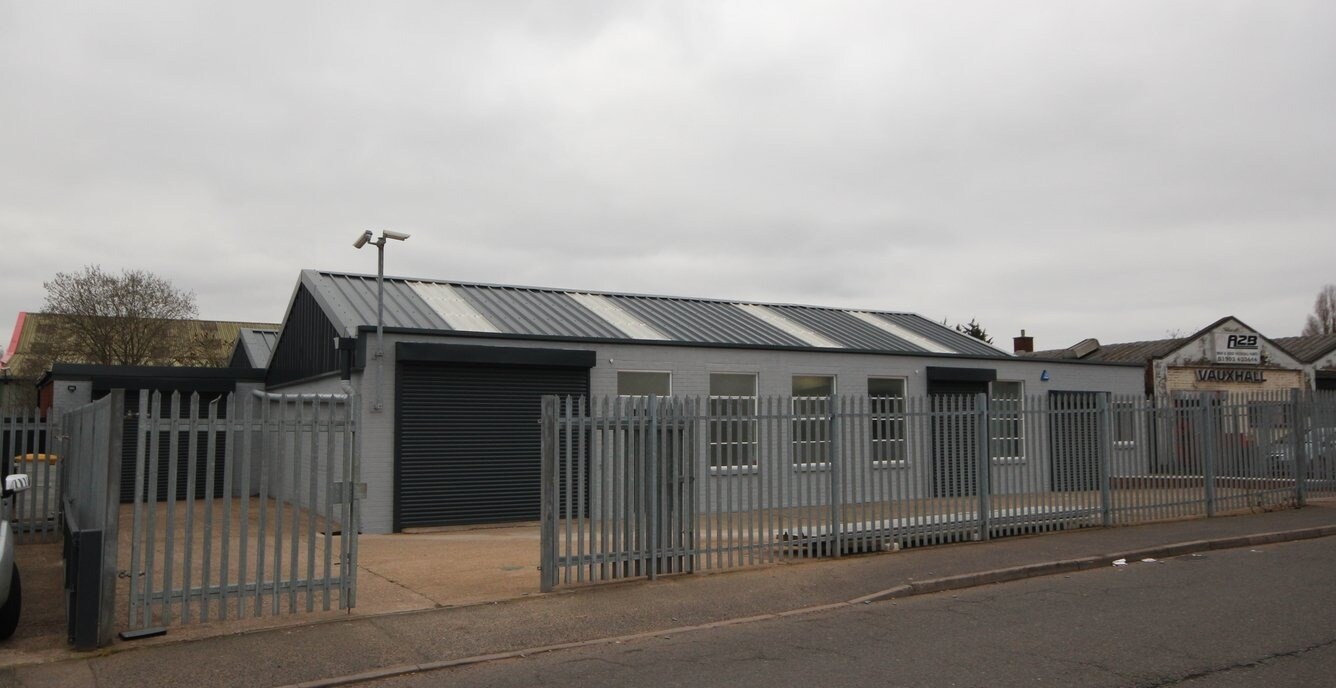 Ashmore Lake Way, Willenhall for sale Building Photo- Image 1 of 1