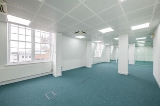 16 Smith Sq, London to rent Interior Photo- Image 2 of 4