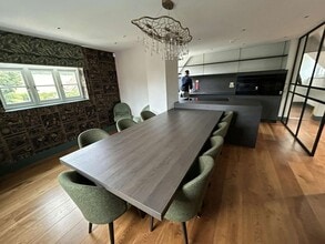 Winterbourne Rd, Newbury to rent Interior Photo- Image 1 of 2