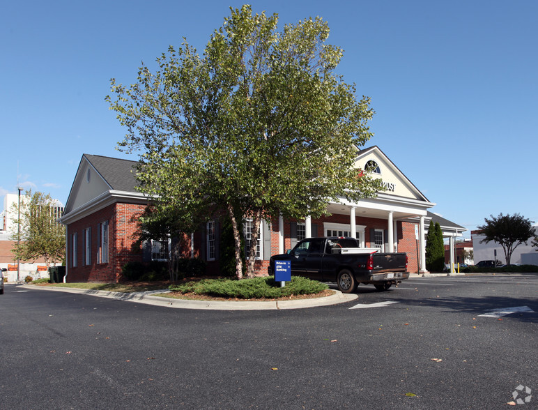 106 N State St, Lexington, NC for rent - Primary Photo - Image 1 of 6