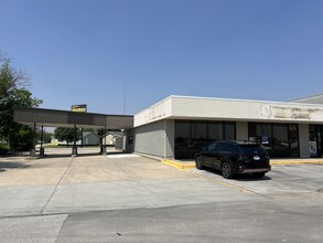 630 S Lincoln Ave, York, NE for rent Building Photo- Image 1 of 8