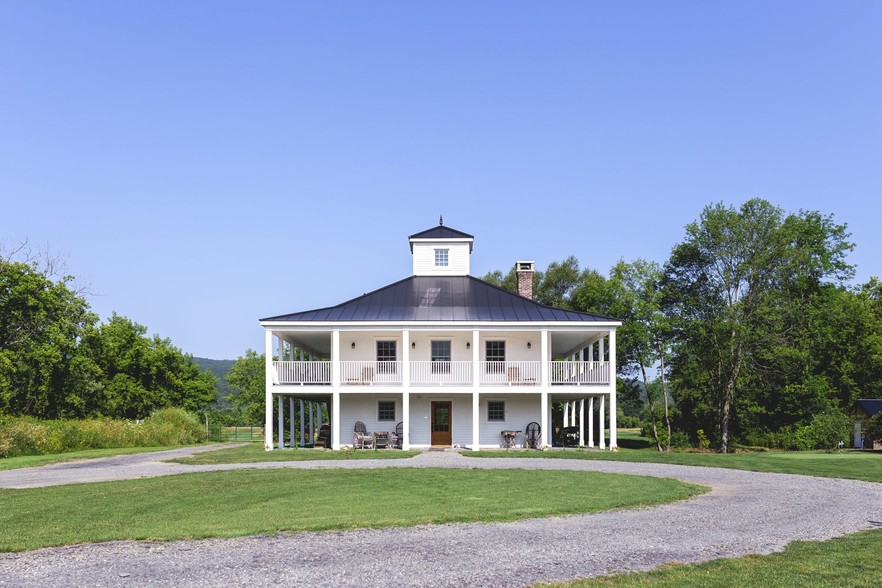 61 Gray Ln, Whitehall, NY for sale - Primary Photo - Image 1 of 1