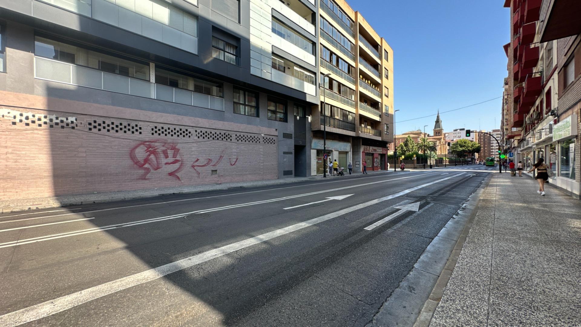 Avenida de San José, 32, Zaragoza, Zaragoza for sale Primary Photo- Image 1 of 22