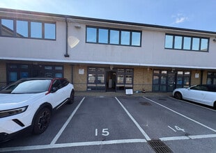 Botley Rd, Southampton to rent Building Photo- Image 1 of 5