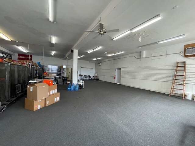 98-390 Kamehameha Hwy, Aiea, HI for rent - Building Photo - Image 2 of 9