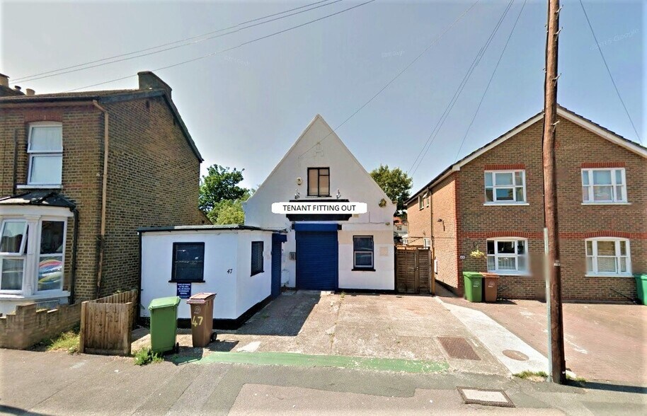 47 Longfellow Rd, Worcester Park for sale - Building Photo - Image 1 of 1