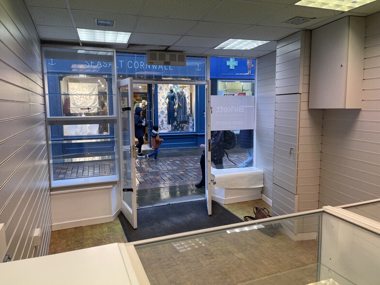 26 Fore St, Hexham to rent - Interior Photo - Image 3 of 7