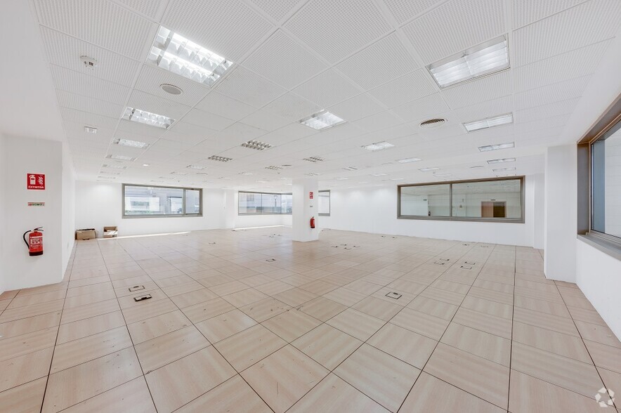 Avenida Europa, 2, Alcorcón, Madrid for rent - Building Photo - Image 2 of 12