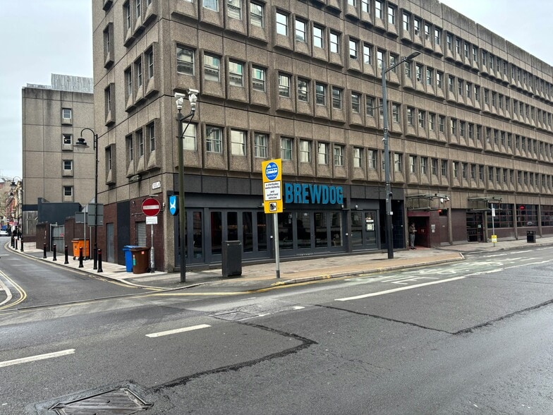 31-35 Westgate St, Cardiff to rent - Building Photo - Image 2 of 4