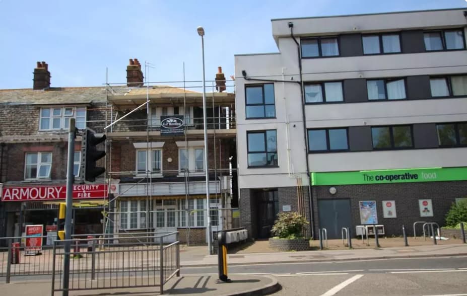 344 Seaside, Eastbourne for sale - Primary Photo - Image 1 of 1