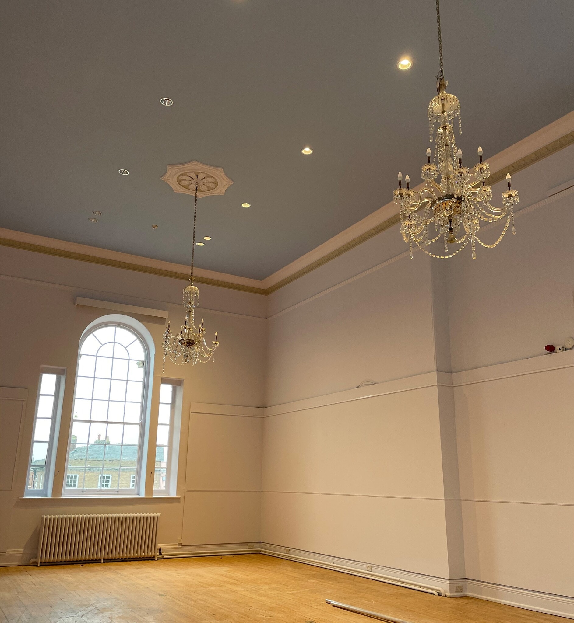 Cornhill, Bury St Edmunds to rent Interior Photo- Image 1 of 3
