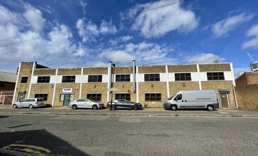 11-15 Gibbins Rd, London to rent Building Photo- Image 1 of 2