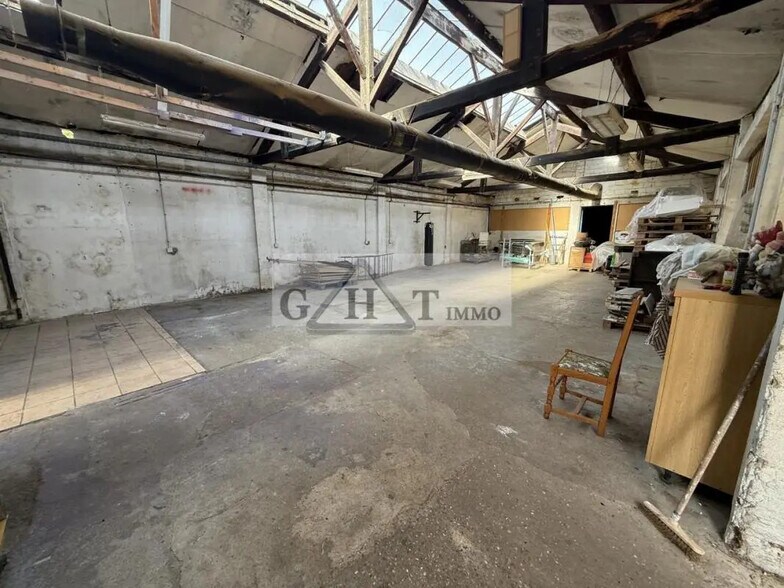 Office in Noisy-le-Sec for sale - Building Photo - Image 2 of 13