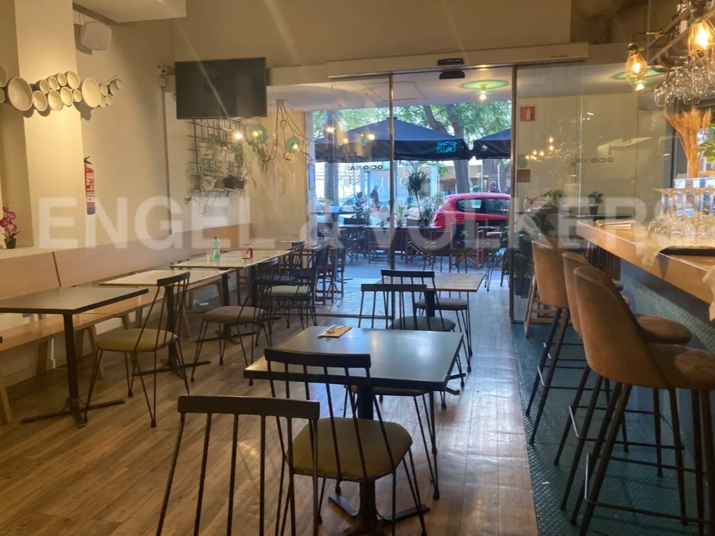 Retail in Barcelona to rent Interior Photo- Image 1 of 6