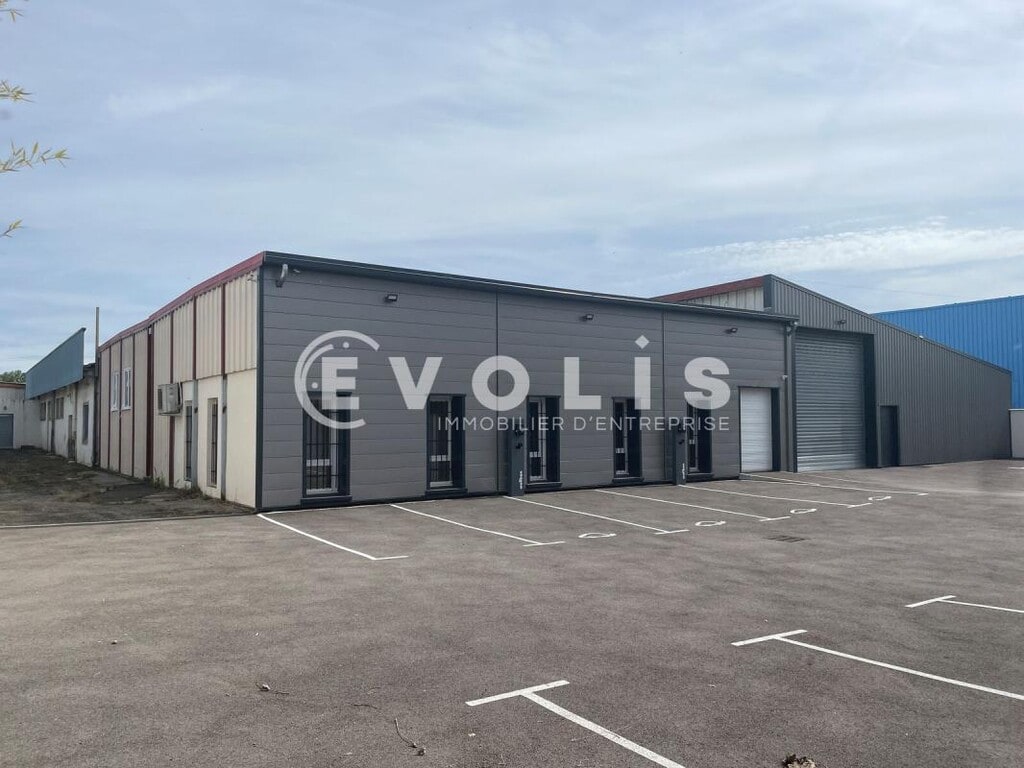Vente Local d'activités 1 460 m² - Photo 1
