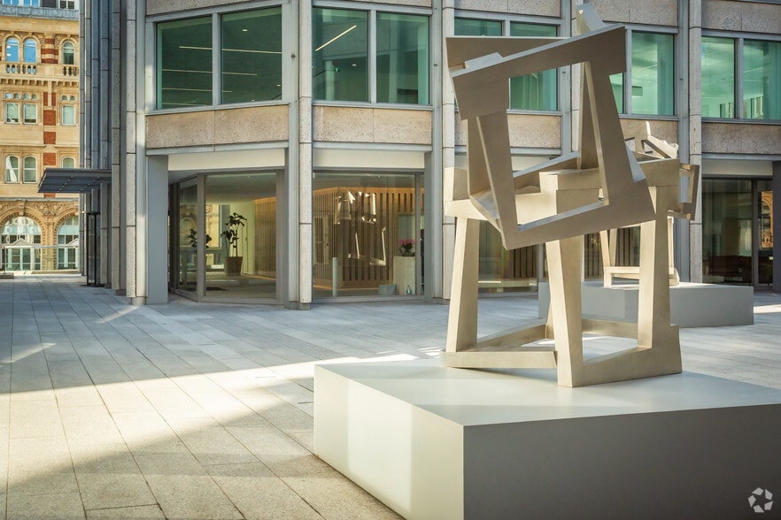 25 St. James's St, London to rent - Building Photo - Image 3 of 9