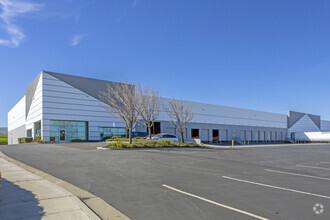 25315 Schulte Rd, Tracy, CA for rent Building Photo- Image 1 of 5