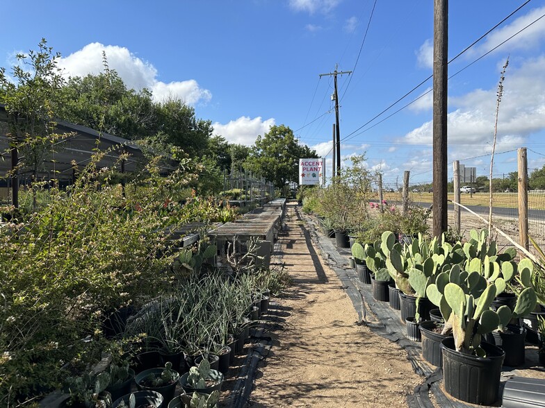 2700 SE Loop 410, San Antonio, TX for sale - Building Photo - Image 2 of 29