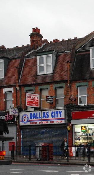 141 Bowes Rd, London for sale - Primary Photo - Image 1 of 1