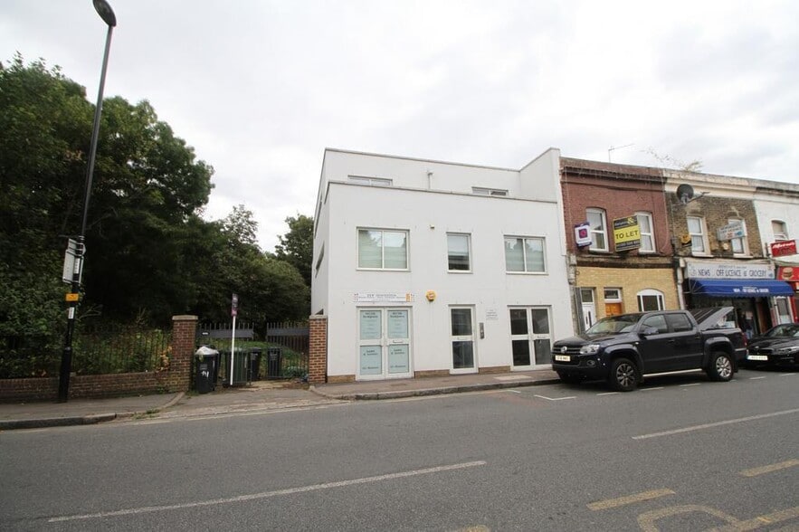 139 Brookmill Rd, London for sale - Building Photo - Image 1 of 2