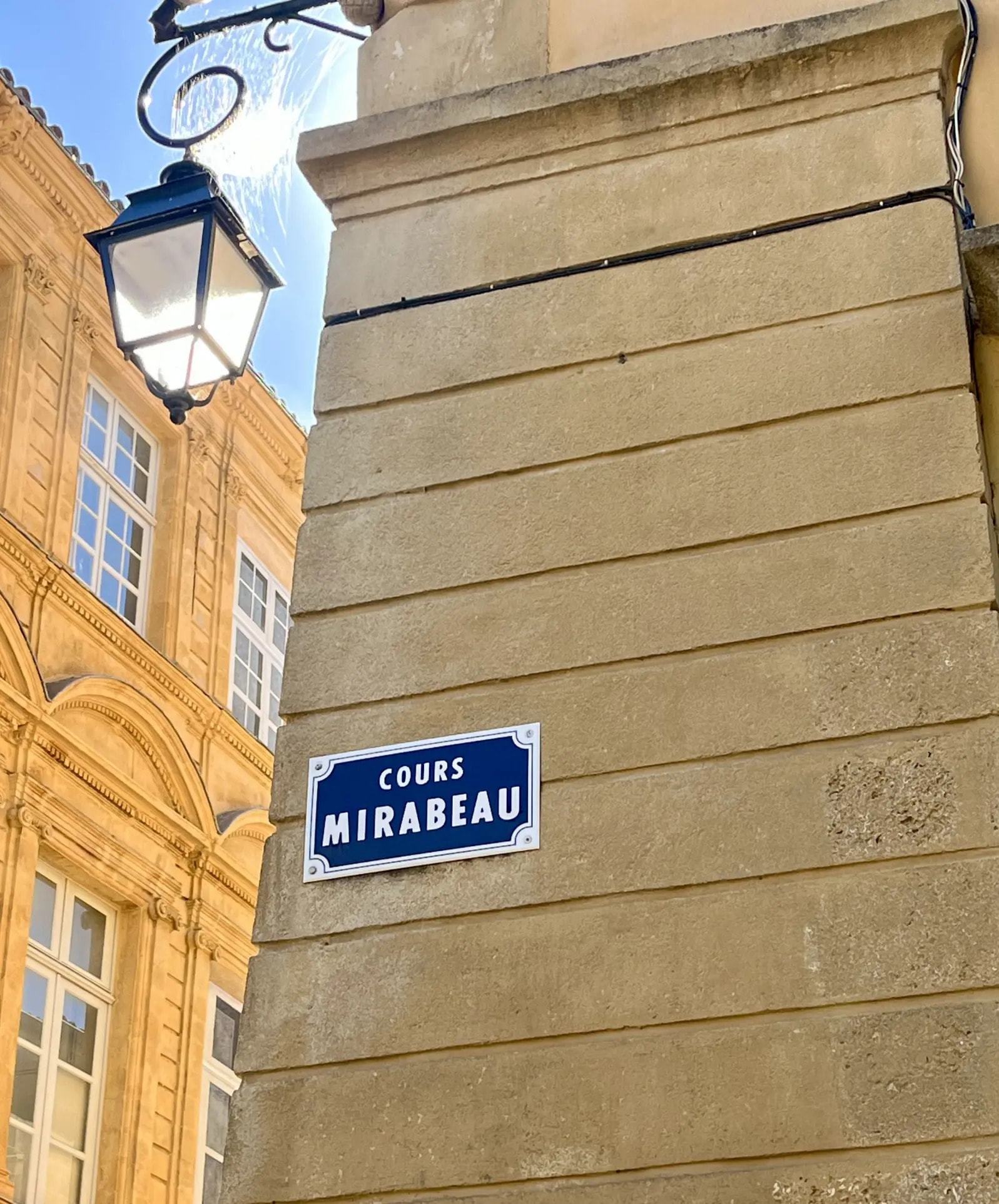 36 Cours Mirabeau, Aix-en-Provence to rent Building Photo- Image 1 of 8