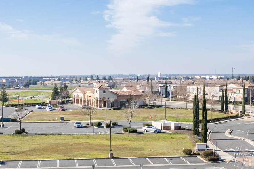 931 Sterling Pky, Lincoln, CA for sale - Aerial - Image 2 of 3