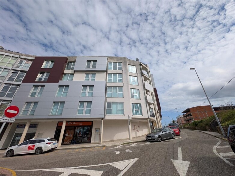 Rúa do Mariñeiro, Burela, Lugo for sale - Building Photo - Image 1 of 30