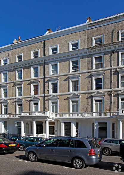 11 Elvaston Pl, London to rent - Building Photo - Image 2 of 4