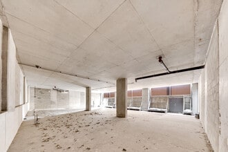 North Woolwich Rd, London to rent Interior Photo- Image 2 of 3