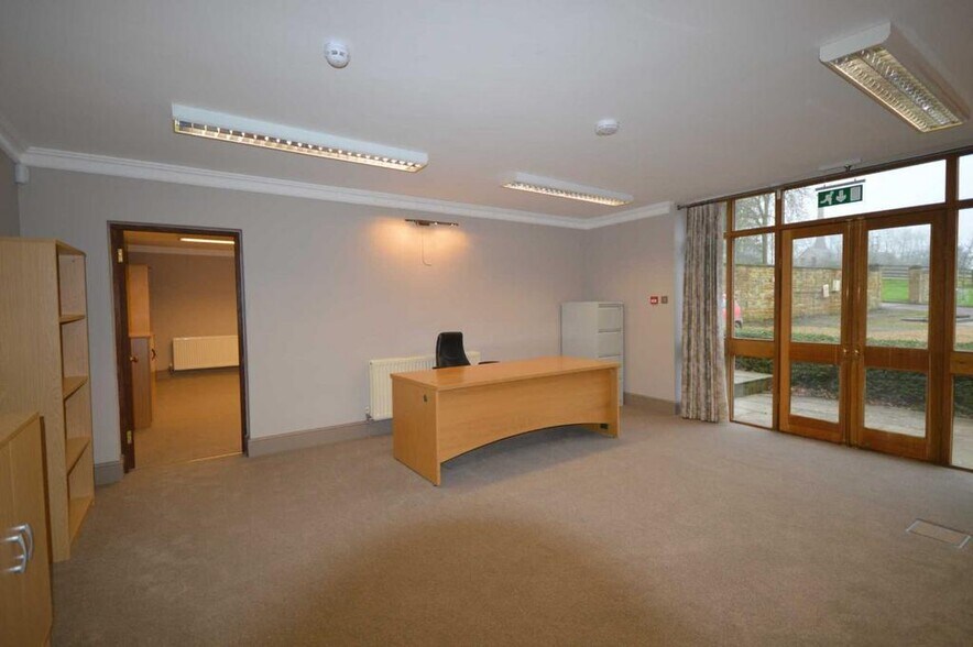 New Rd, Chipping Norton to rent - Building Photo - Image 3 of 10