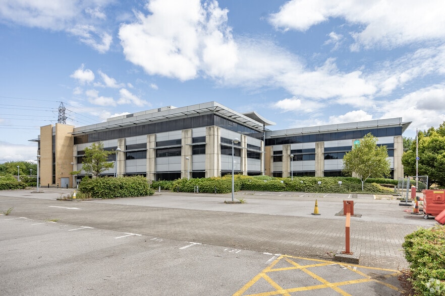 2620 The Quadrant, Almondsbury to rent - Primary Photo - Image 1 of 12