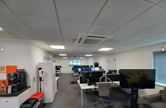 2-5 Faraday Rd, Guildford to rent Interior Photo- Image 1 of 3