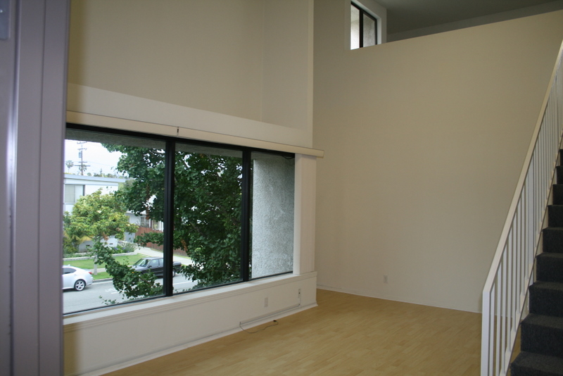 1514 17th St, Santa Monica, CA for rent - Interior Photo - Image 2 of 20