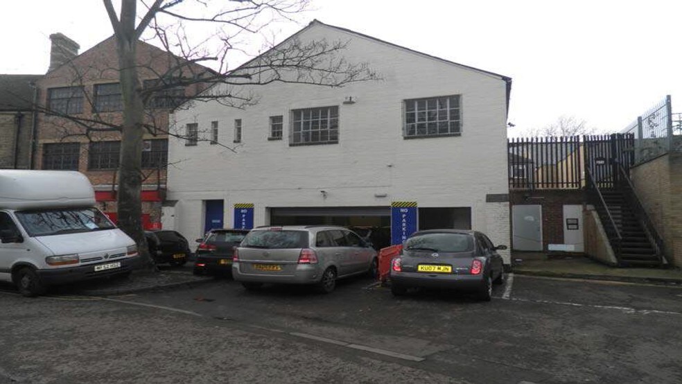 28A Long Causeway, Peterborough for sale - Primary Photo - Image 1 of 1