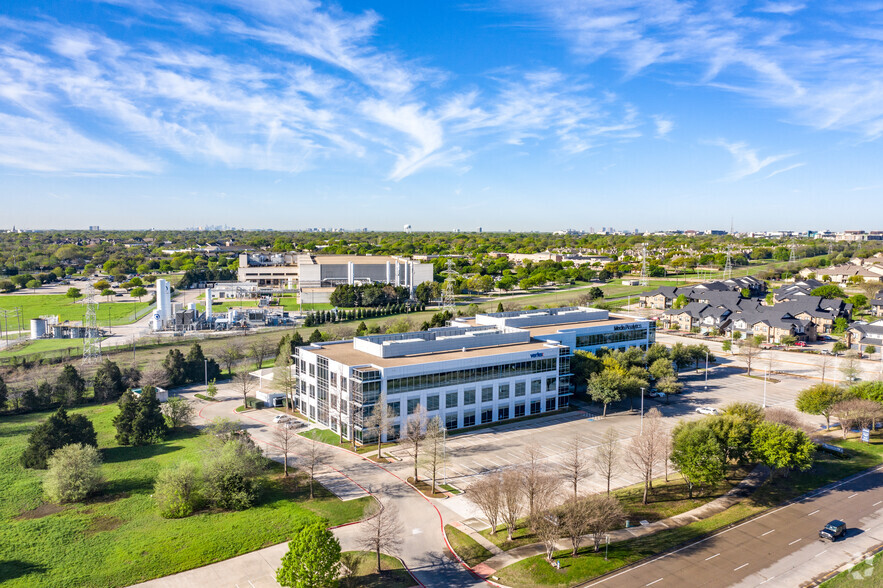 501 W President George Bush Hwy, Richardson, TX for rent - Building Photo - Image 1 of 7