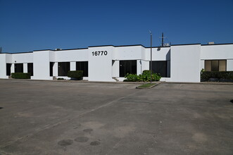 15534 W Hardy Rd, Houston, TX for rent Building Photo- Image 1 of 3