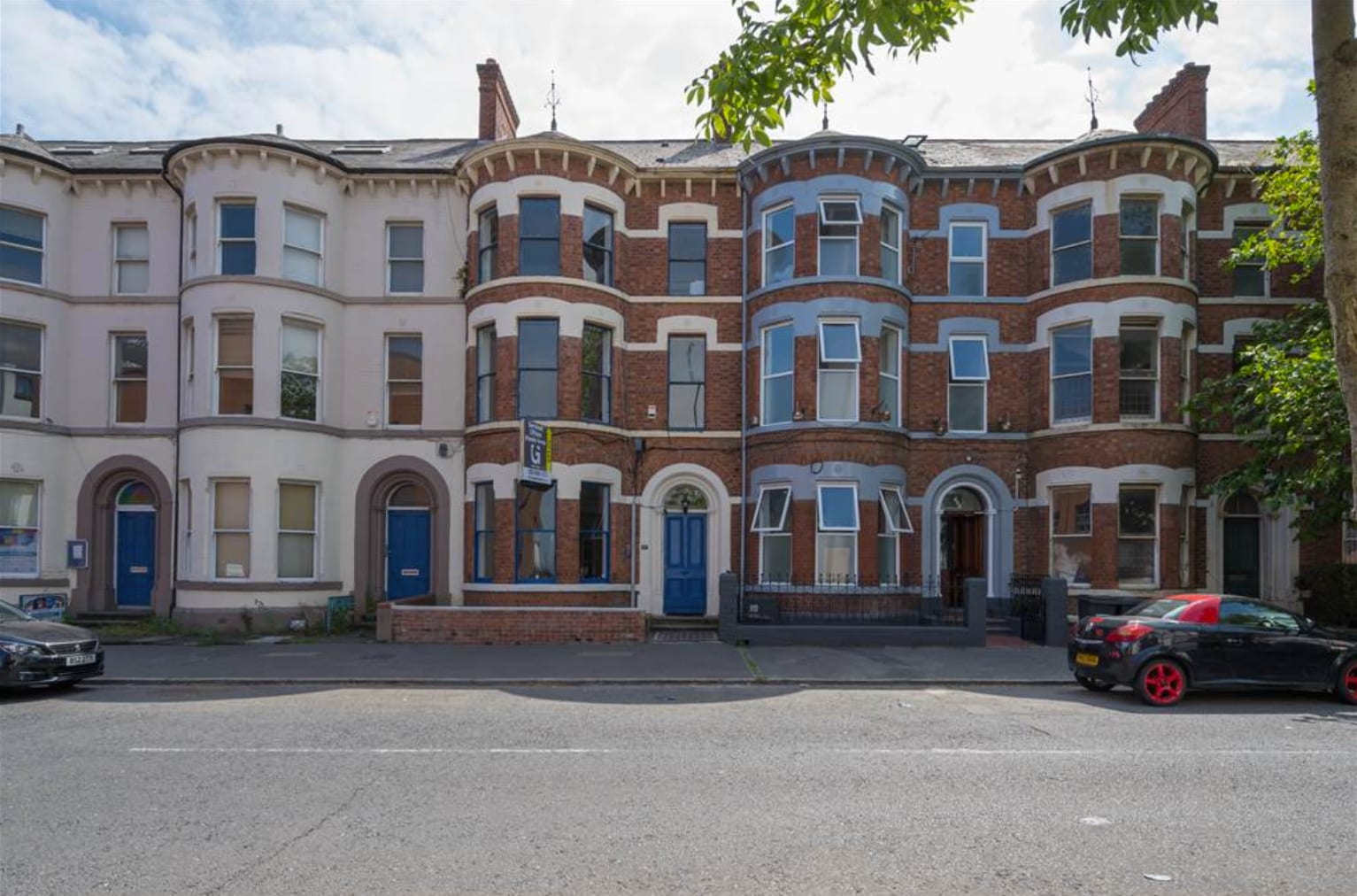 129 University St, Belfast to rent Building Photo- Image 1 of 3