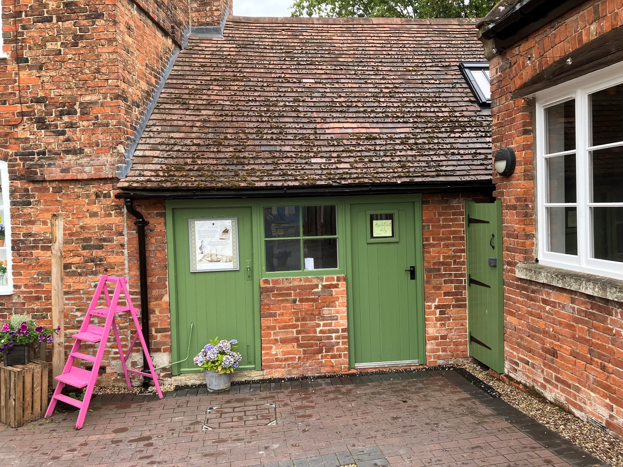 3 Main Rd, Ashbourne to rent Building Photo- Image 1 of 6