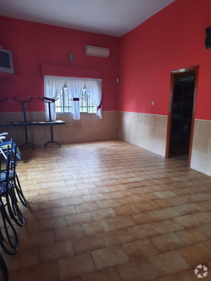 Retail in Gálvez, Toledo for sale Primary Photo- Image 1 of 7