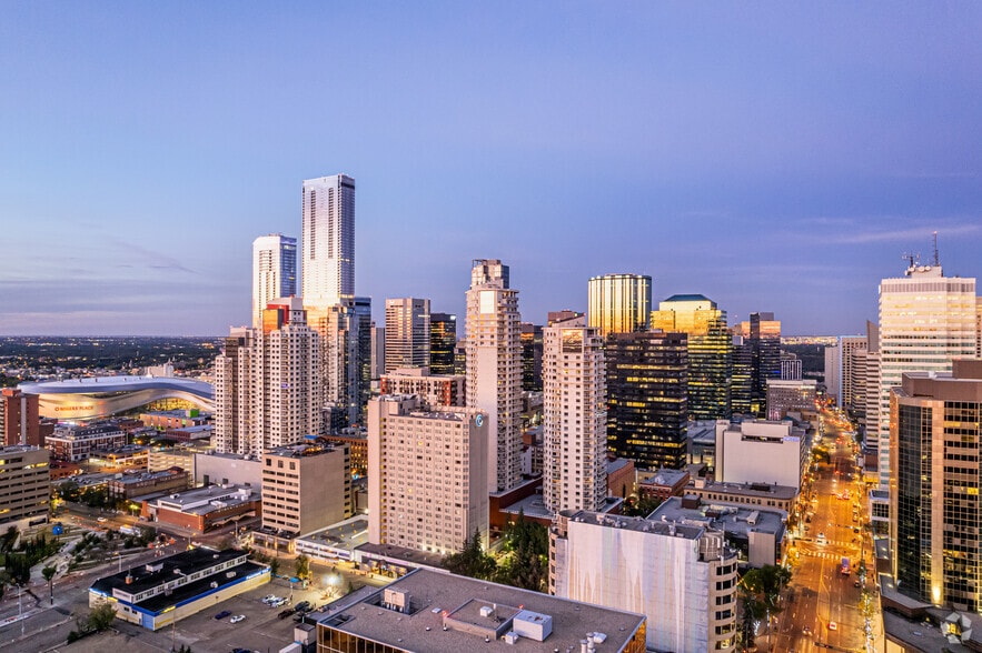 10410 102 Av NW, Edmonton, AB to rent - Aerial - Image 3 of 11