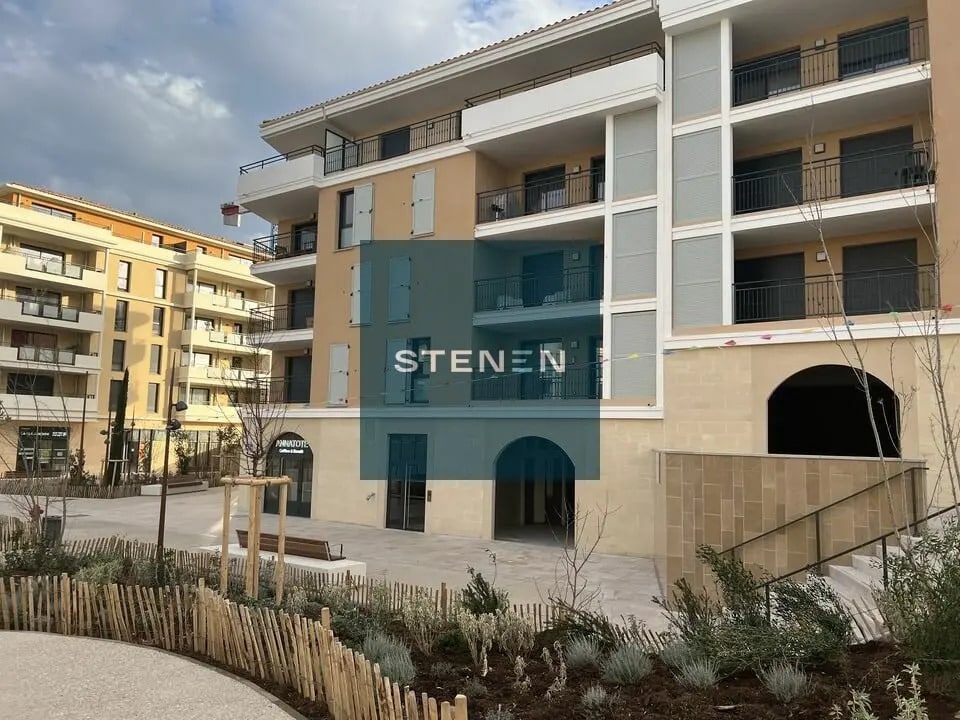 Location Commerce 83 m² - Photo 1