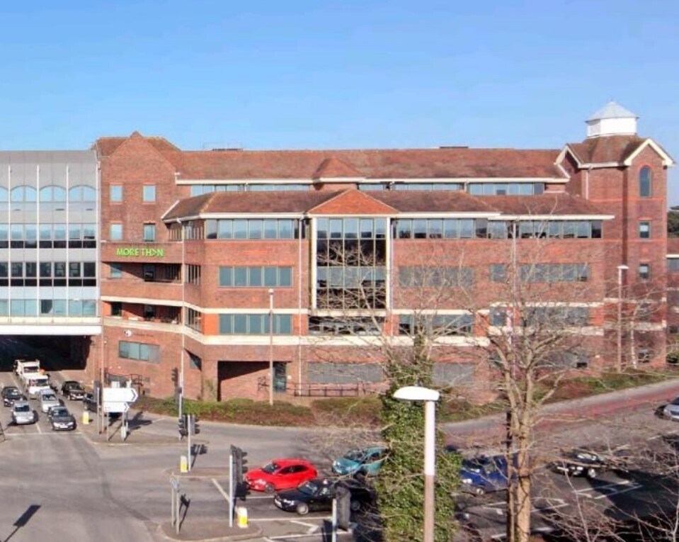 Chart Way, Horsham, RH12 1XL St Marks Court UK