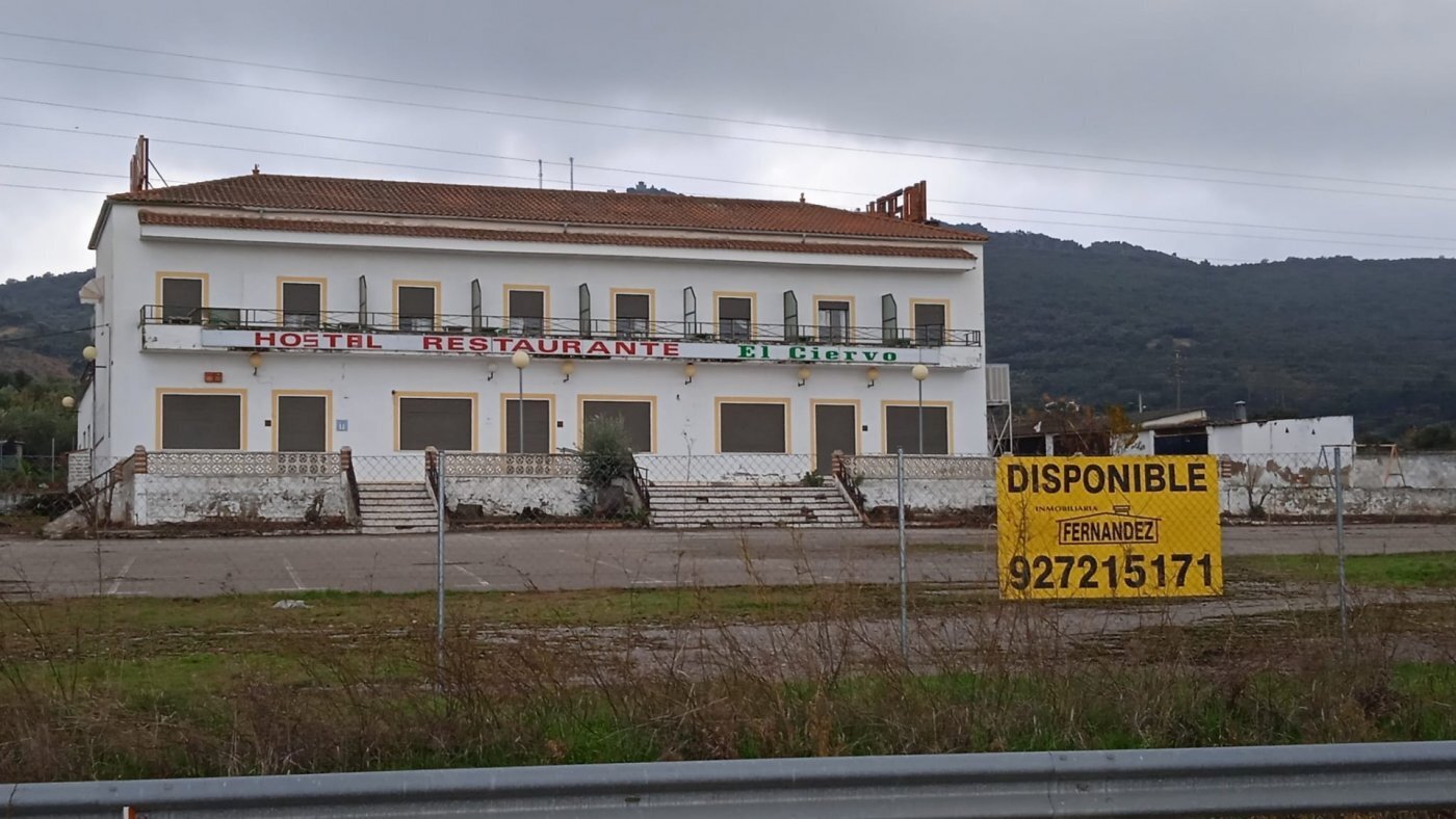 Hospitality in Aliseda, Cáceres for sale Building Photo- Image 1 of 2